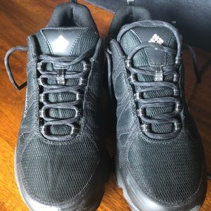 Columbia men’s black waterproof trail shoe 8
